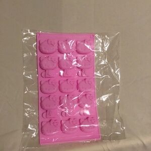 NEW Hello Kitty ice cube tray
